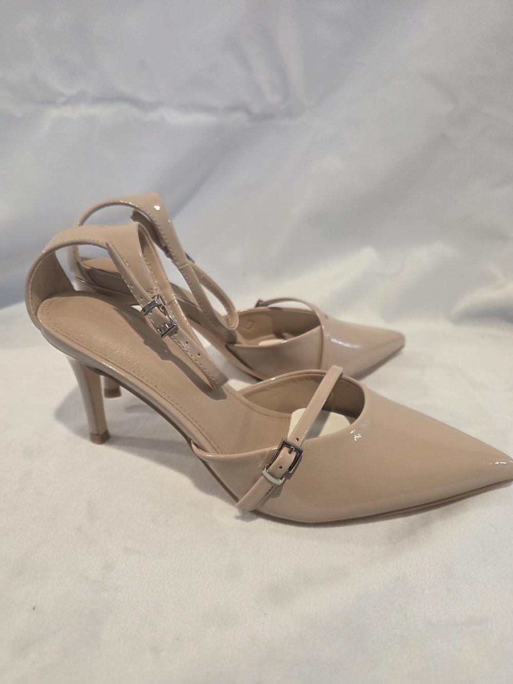 Pointed Patent Slingback Heels in Nude